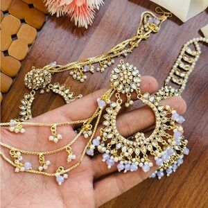 Beautiful earrings with sahara